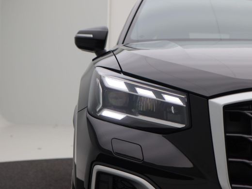 Audi Q2 35 TFSi 150 Pk Automaat S-Line | Sonos Audio | Volledig Leder met Rode Stiksels | Digitaal Dashbo... ActivLease financial lease