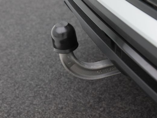 Audi Q2 35 TFSi 150 Pk Automaat S-Line | Sonos Audio | Volledig Leder met Rode Stiksels | Digitaal Dashbo... ActivLease financial lease