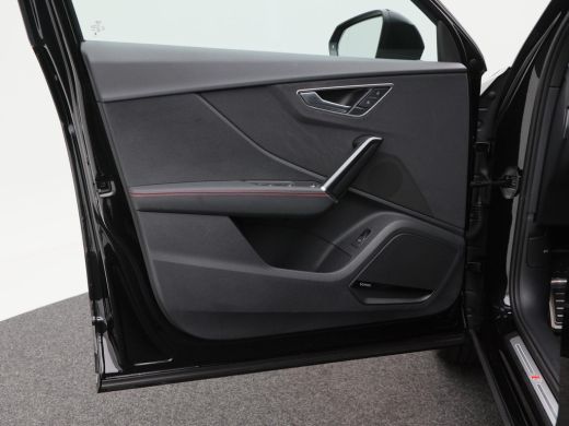 Audi Q2 35 TFSi 150 Pk Automaat S-Line | Sonos Audio | Volledig Leder met Rode Stiksels | Digitaal Dashbo... ActivLease financial lease