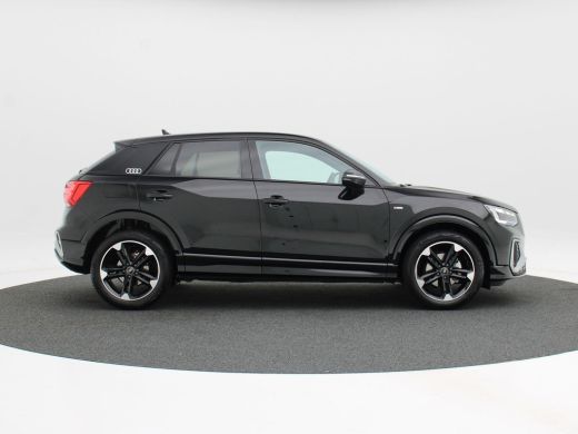 Audi Q2 35 TFSi 150 Pk Automaat S-Line | Sonos Audio | Volledig Leder met Rode Stiksels | Digitaal Dashbo... ActivLease financial lease