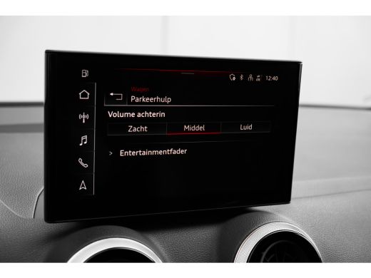 Audi Q2 S edition | Adaptive cruise control | Audi smartphone interface | Audi soundsystem ActivLease financial lease