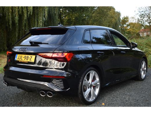 Audi S3 Sportback 2.0 TFSI S3 QUATTRO 310PK S-TRON S3-SPORT CAMERA/LEDER/CARPLAY ActivLease financial lease