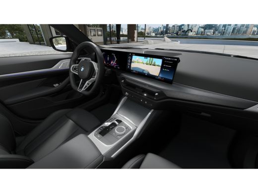 BMW i4 eDrive35 Gran Coupé M Sport / Schuif-kanteldak / Verwarmd stuurwiel / Adaptieve LED / Parking Ass... ActivLease financial lease