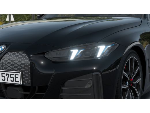 BMW i4 eDrive35 Gran Coupé M Sport / Schuif-kanteldak / Verwarmd stuurwiel / Adaptieve LED / Parking Ass... ActivLease financial lease