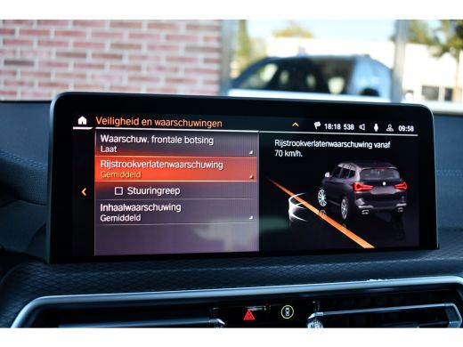 BMW X3 xDrive30e M-Sport Pano M-zetels ACC HUD H/K 20inch ActivLease financial lease