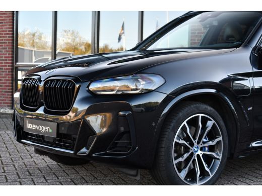BMW X3 xDrive30e M-Sport Pano M-zetels ACC HUD H/K 20inch ActivLease financial lease