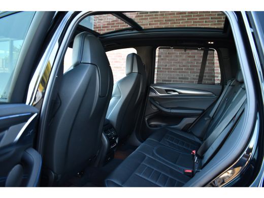 BMW X3 xDrive30e M-Sport Pano M-zetels ACC HUD H/K 20inch ActivLease financial lease