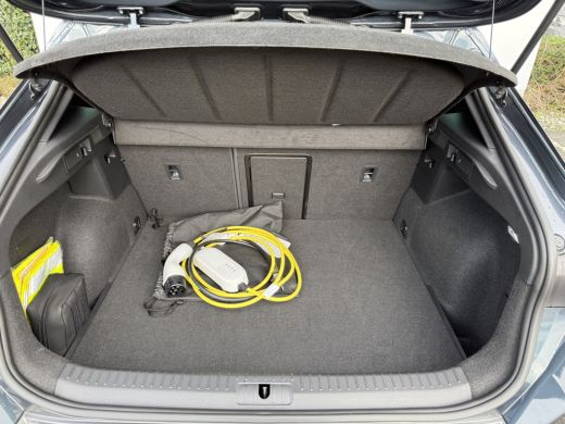 CUPRA Formentor 1.4 e-Hybrid VZ Performance | ACC | Camera | LED | Keyless | Memory | 19 inch ActivLease financial lease