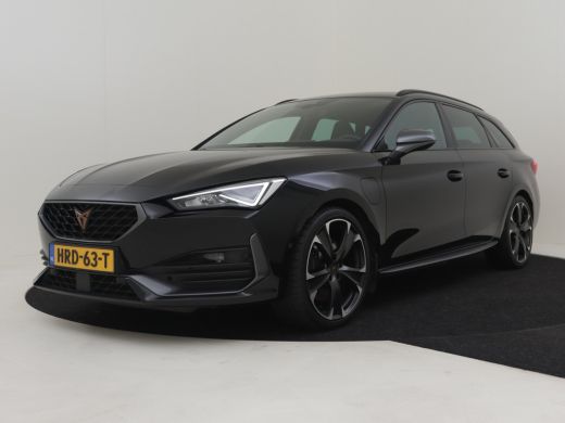 CUPRA Leon Sportstourer 1.4 e-Hybrid VZ Performance 245pk | Trekhaak | Dodehoekdetectie l Super Sport Stuur l Adaptief cr...