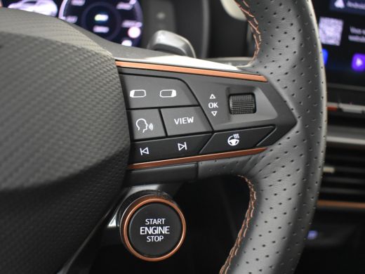 CUPRA Leon Sportstourer 1.4 e-Hybrid VZ Performance 245pk | Trekhaak | Dodehoekdetectie l Super Sport Stuur l Adaptief cr... ActivLease financial lease