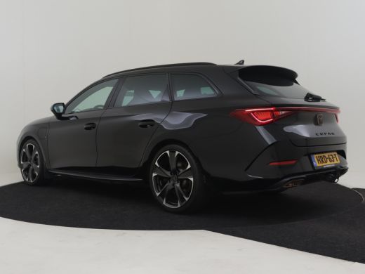 CUPRA Leon Sportstourer 1.4 e-Hybrid VZ Performance 245pk | Trekhaak | Dodehoekdetectie l Super Sport Stuur l Adaptief cr... ActivLease financial lease