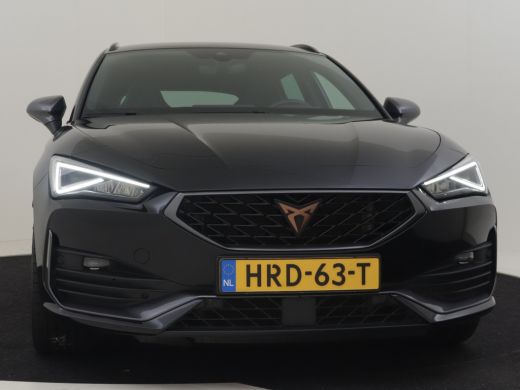CUPRA Leon Sportstourer 1.4 e-Hybrid VZ Performance 245pk | Trekhaak | Dodehoekdetectie l Super Sport Stuur l Adaptief cr... ActivLease financial lease