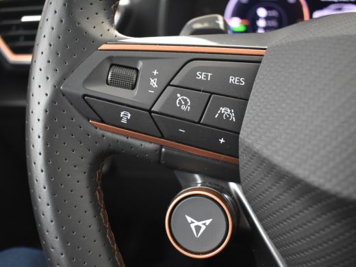 CUPRA Leon Sportstourer 1.4 e-Hybrid VZ Performance 245pk | Trekhaak | Dodehoekdetectie l Super Sport Stuur l Adaptief cr... ActivLease financial lease