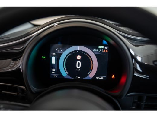 Fiat 500 Icon 24 kWh | Navigatie | Apple Carplay & Android Auto | Climate Controle | Cruise Controle | ActivLease financial lease