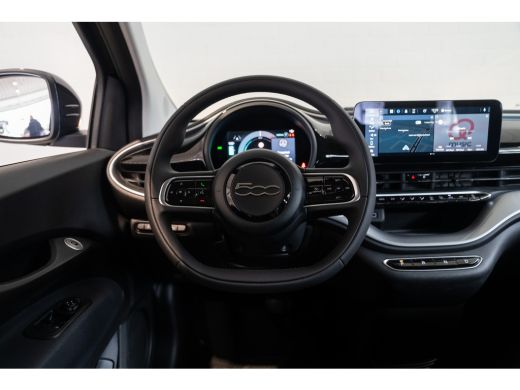 Fiat 500 Icon 24 kWh | Navigatie | Apple Carplay & Android Auto | Climate Controle | Cruise Controle | ActivLease financial lease