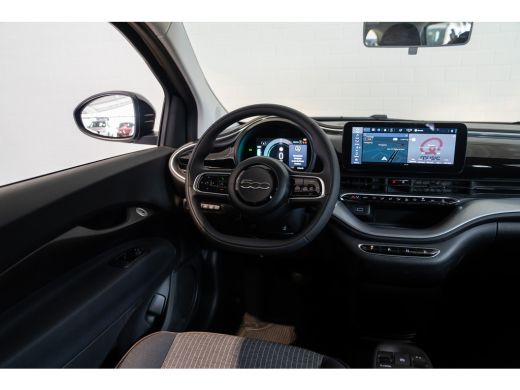 Fiat 500 Icon 24 kWh | Navigatie | Apple Carplay & Android Auto | Climate Controle | Cruise Controle | ActivLease financial lease