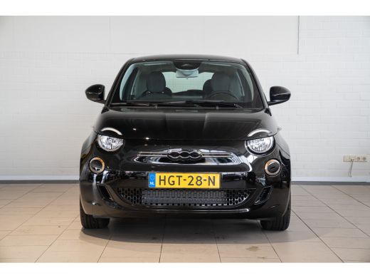Fiat 500 Icon 24 kWh | Navigatie | Apple Carplay & Android Auto | Climate Controle | Cruise Controle | ActivLease financial lease