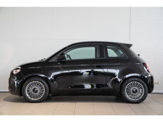Fiat 500 Icon 24 kWh | Navigatie | Apple Carplay & Android Auto | Climate Controle | Cruise Controle | ActivLease financial lease