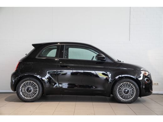 Fiat 500 Icon 24 kWh | Navigatie | Apple Carplay & Android Auto | Climate Controle | Cruise Controle | ActivLease financial lease