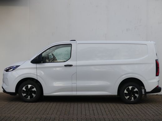 Ford E-Transit Custom E-Transit 320 L1H1 Trend 65 kWh | Camera | Stoelverwarming | Standkachel | Apple Carplay / Androi... ActivLease financial lease