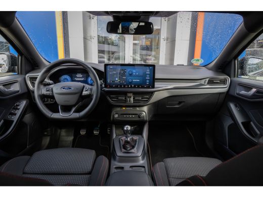 Ford Focus 1.0 EcoBoost Hybrid ST Line X | Driver-assistance-pack | Pano-dak | Winter-pack | | Achteruitrijc... ActivLease financial lease