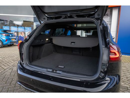 Ford Focus 1.0 EcoBoost Hybrid ST Line X | Driver-assistance-pack | Pano-dak | Winter-pack | | Achteruitrijc... ActivLease financial lease