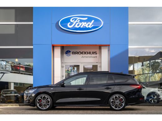 Ford Focus 1.0 EcoBoost Hybrid ST Line X | Driver-assistance-pack | Pano-dak | Winter-pack | | Achteruitrijc... ActivLease financial lease