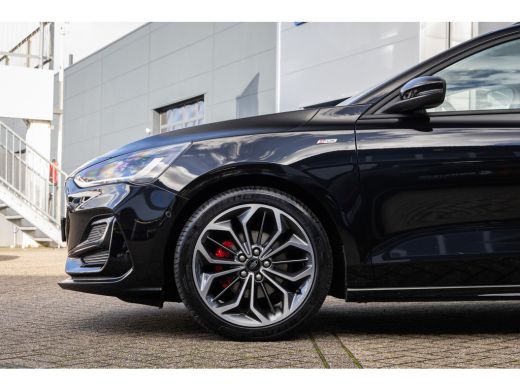 Ford Focus 1.0 EcoBoost Hybrid ST Line X | Driver-assistance-pack | Pano-dak | Winter-pack | | Achteruitrijc... ActivLease financial lease