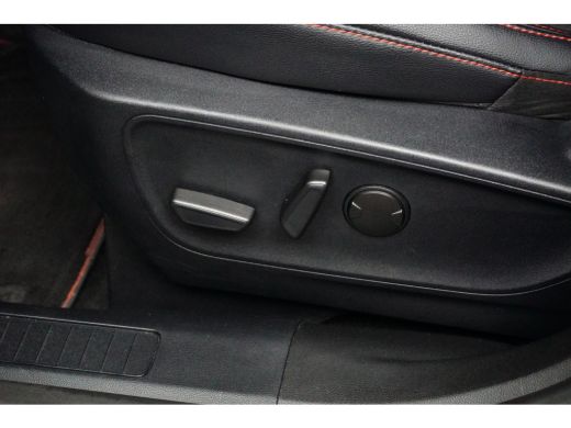 Ford Kuga 2.5 PHEV ST-Line X | Achteruitrijcamera | Apple Carplay/Android Auto|telefoonintegratie premium |... ActivLease financial lease