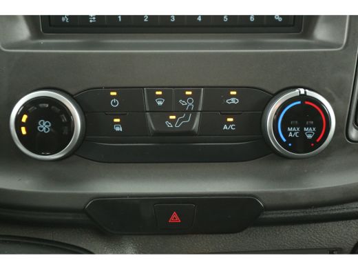 Ford Transit Custom 300 2.0 TDCI L2H1 | 2800KG Trekgew. | Airco | Cruise | 3-Zits | Parkeersens. | LED ActivLease financial lease