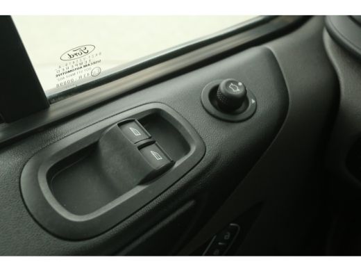 Ford Transit Custom 300 2.0 TDCI L2H1 | 2800KG Trekgew. | Airco | Cruise | 3-Zits | Parkeersens. | LED ActivLease financial lease