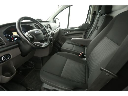 Ford Transit Custom 300 2.0 TDCI L2H1 | 2800KG Trekgew. | Airco | Cruise | 3-Zits | Parkeersens. | LED ActivLease financial lease