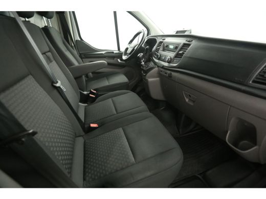 Ford Transit Custom 300 2.0 TDCI L2H1 | 2800KG Trekgew. | Airco | Cruise | 3-Zits | Parkeersens. | LED ActivLease financial lease