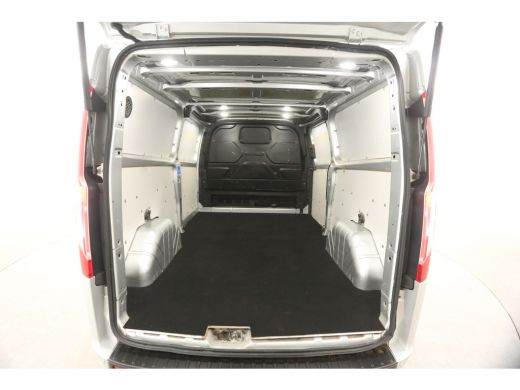 Ford Transit Custom 300 2.0 TDCI L2H1 | 2800KG Trekgew. | Airco | Cruise | 3-Zits | Parkeersens. | LED ActivLease financial lease