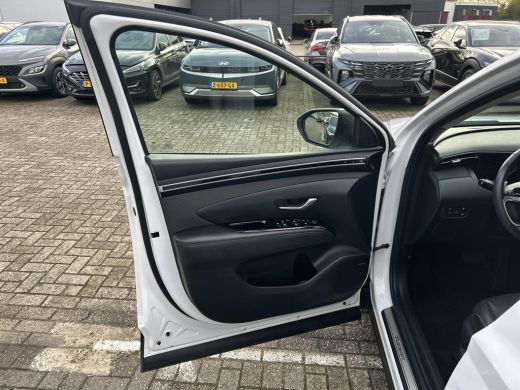 Hyundai Tucson 1.6 T-GDI PHEV Premium Sky 4WD | Stoelverwarming/verkoeling | Stuurverwarming | Schuif-kantel dak... ActivLease financial lease
