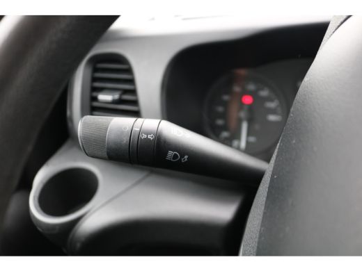 Iveco Daily 35S15 3.0 150pk L1 H1 Airco 3.5T Trekhaak ActivLease financial lease