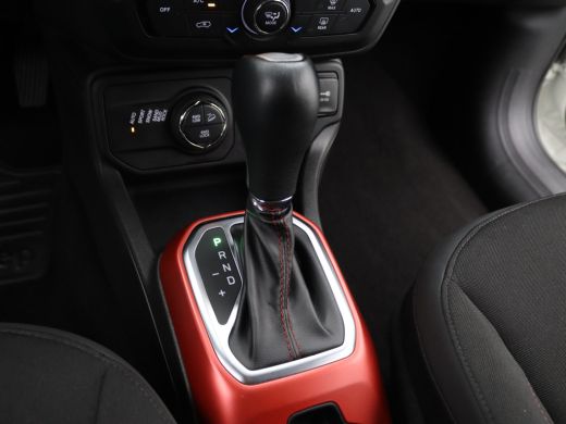 Jeep Renegade 4xe 240 Plug-in Hybrid Electric Trailhawk | Airco (automatisch) | Apple Carplay/Android Auto|tele... ActivLease financial lease