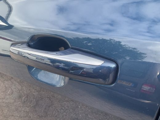 Lynk & Co 01 1.5 262pk Plug-in Zwarte hemel 360° Carplay Hybride PHEV ActivLease financial lease