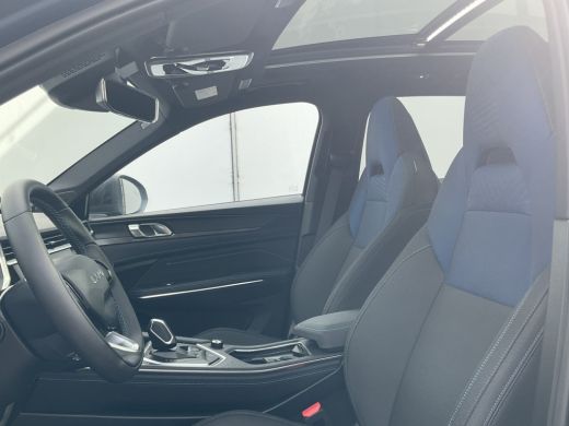 Lynk & Co 01 1.5 262pk Plug-in Zwarte hemel 360° Carplay Hybride PHEV ActivLease financial lease