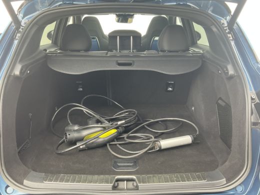 Lynk & Co 01 1.5 262pk Plug-in Zwarte hemel 360° Carplay Hybride PHEV ActivLease financial lease