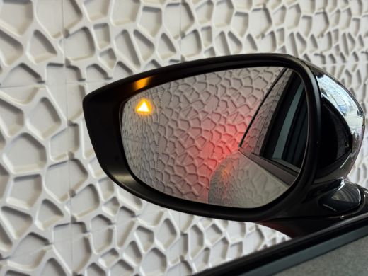 Mazda MX-30 E-SKYACTIV R-EV PHEV BOSE 170PK ELEK.STOEL H.U.D CAMERA LED PLUG IN HYBRID  phev ActivLease financial lease