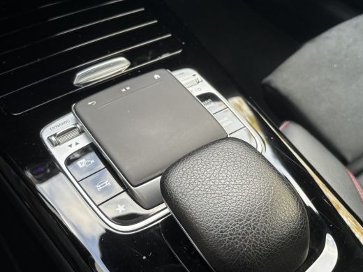 Mercedes-Benz A-Klasse 180 Business Solution AMG | Sfeerverlichting | Automaat | Stoelverwarming | Dodehoek Detector ActivLease financial lease