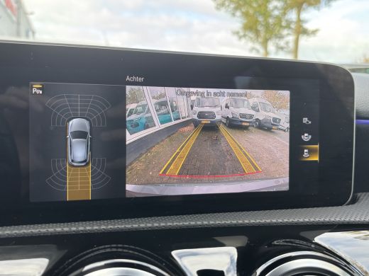Mercedes-Benz A-Klasse 180 Business Solution AMG | Sfeerverlichting | Automaat | Stoelverwarming | Dodehoek Detector ActivLease financial lease