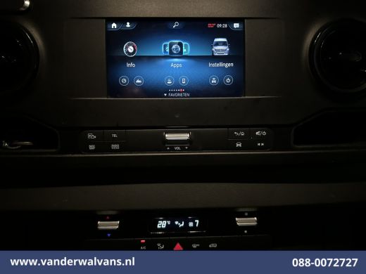 Mercedes-Benz Sprinter 315 CDI 150pk L3H2 Euro6 Airco | Camera | Navigatie | Chauffeursstoel 270 Graden achterdeuren, Cr... ActivLease financial lease