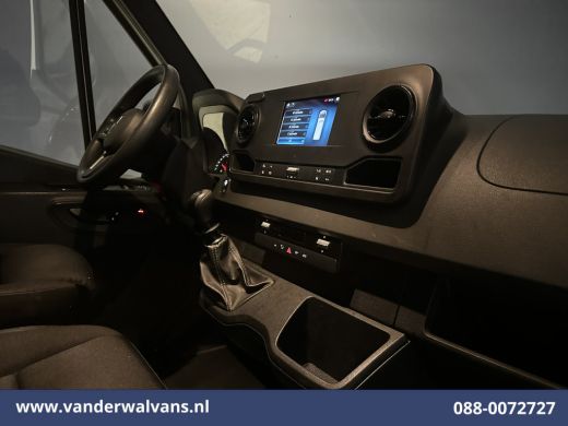 Mercedes-Benz Sprinter 315 CDI 150pk L3H2 Euro6 Airco | Camera | Navigatie | Chauffeursstoel 270 Graden achterdeuren, Cr... ActivLease financial lease