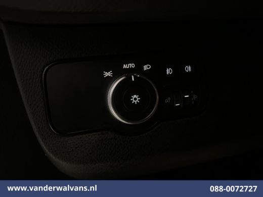 Mercedes-Benz Sprinter 315 CDI 150pk L3H2 Euro6 Airco | Camera | Navigatie | Chauffeursstoel 270 Graden achterdeuren, Cr... ActivLease financial lease