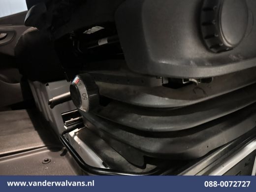 Mercedes-Benz Sprinter 315 CDI 150pk L3H2 Euro6 Airco | Camera | Navigatie | Chauffeursstoel 270 Graden achterdeuren, Cr... ActivLease financial lease