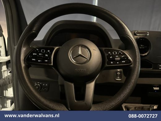 Mercedes-Benz Sprinter 315 CDI 150pk L3H2 Euro6 Airco | Camera | Navigatie | Chauffeursstoel 270 Graden achterdeuren, Cr... ActivLease financial lease