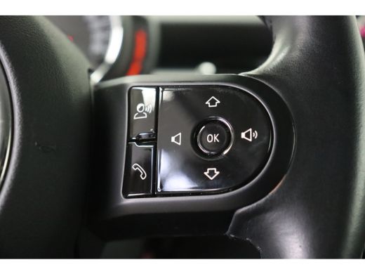 Mini Cooper Cooper Automaat / LED / Airconditioning / Cruise Control / PDC ActivLease financial lease