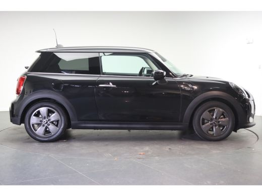 Mini Cooper Cooper Automaat / LED / Airconditioning / Cruise Control / PDC ActivLease financial lease